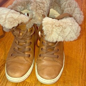 Ugg sneaks limited edition